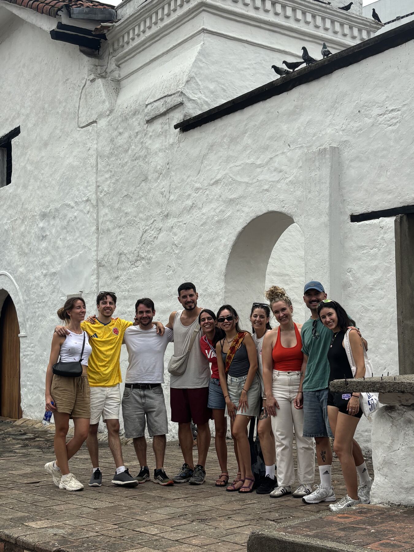 El grupo en la terraza blanca de San Antonio, Cali